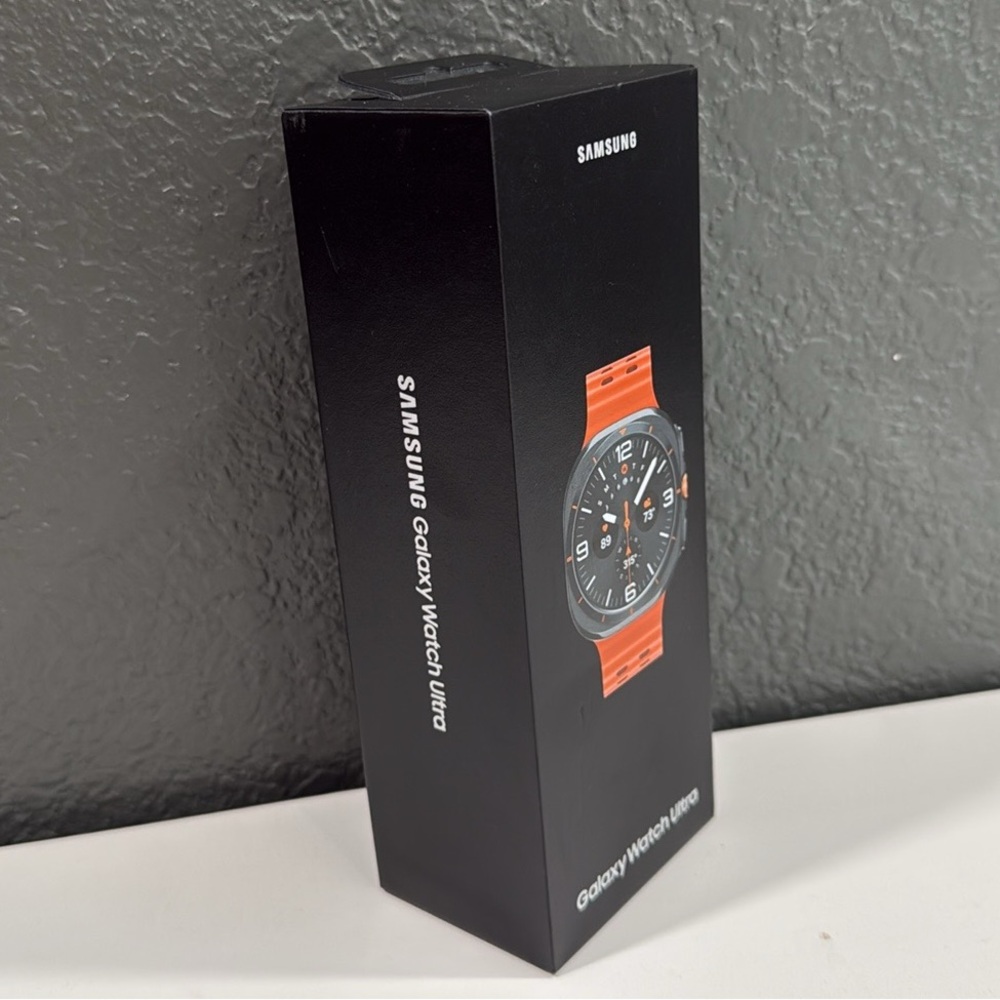 Samsung Galaxy Smart Watch Ultra 47mm LTE Titanium, Titanium Gray, Orange Band - Picture 3 of 13